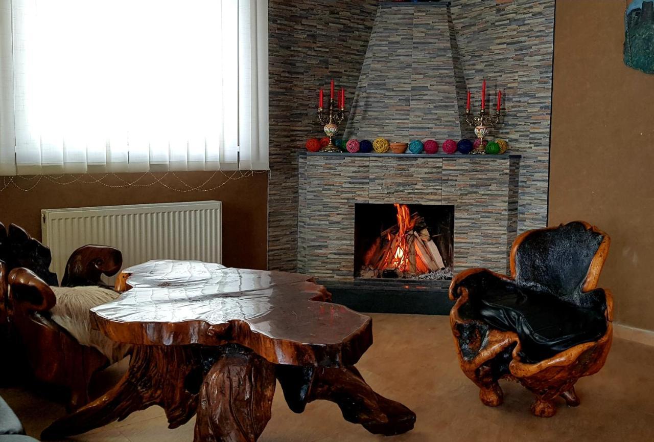 Gudauri Guest House Lane ภายนอก รูปภาพ